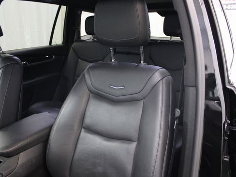 Used 2023 Cadillac XT6 Premium Luxury image 19