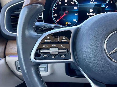 Used 2020 Mercedes-Benz GLE 450 4MATIC image 46