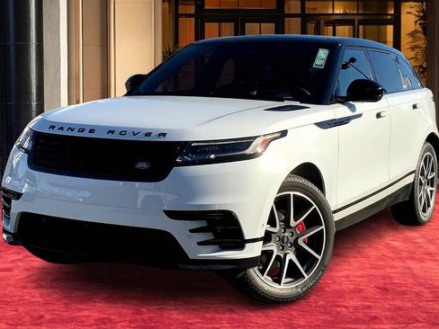 New 2025 Land Rover Range Rover Velar Dynamic SE image 2
