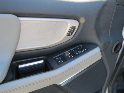 Used 2025 Ford Expedition Active AWD/4WD image 21