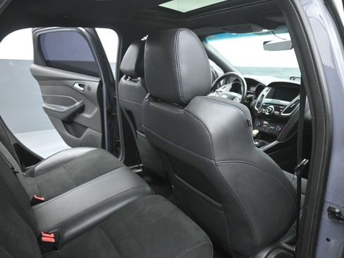 Used 2016 Ford Focus RS image 16