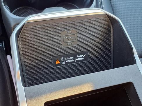 Used 2025 GMC Terrain Elevation w/ Elevation Premium Package image 12