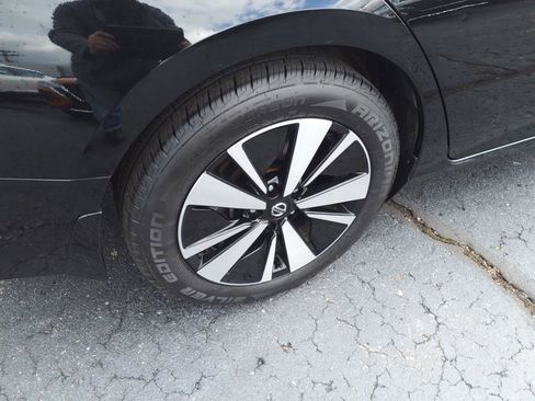 Used 2020 Nissan Altima 2.5 SV FWD image 7