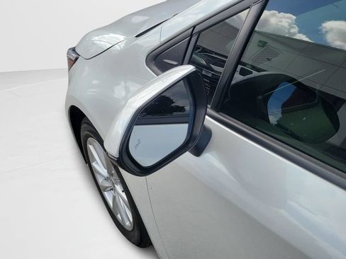 Used 2024 Toyota Corolla LE w/ LE Convenience Package FWD image 22