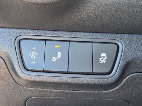 Used 2023 Kia Forte LXS w/ LXS Technology Package FWD image 24