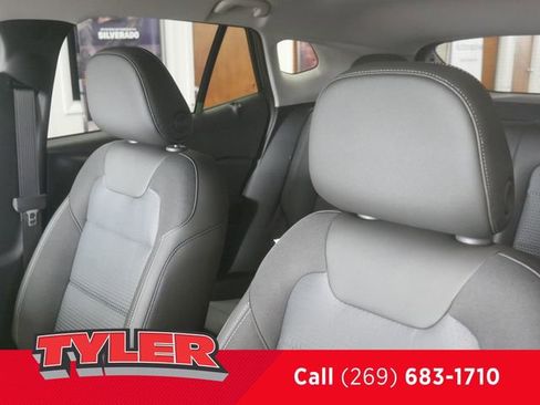 New 2026 Chevrolet Trax LT w/ Driver Confidence Package FWD image 34