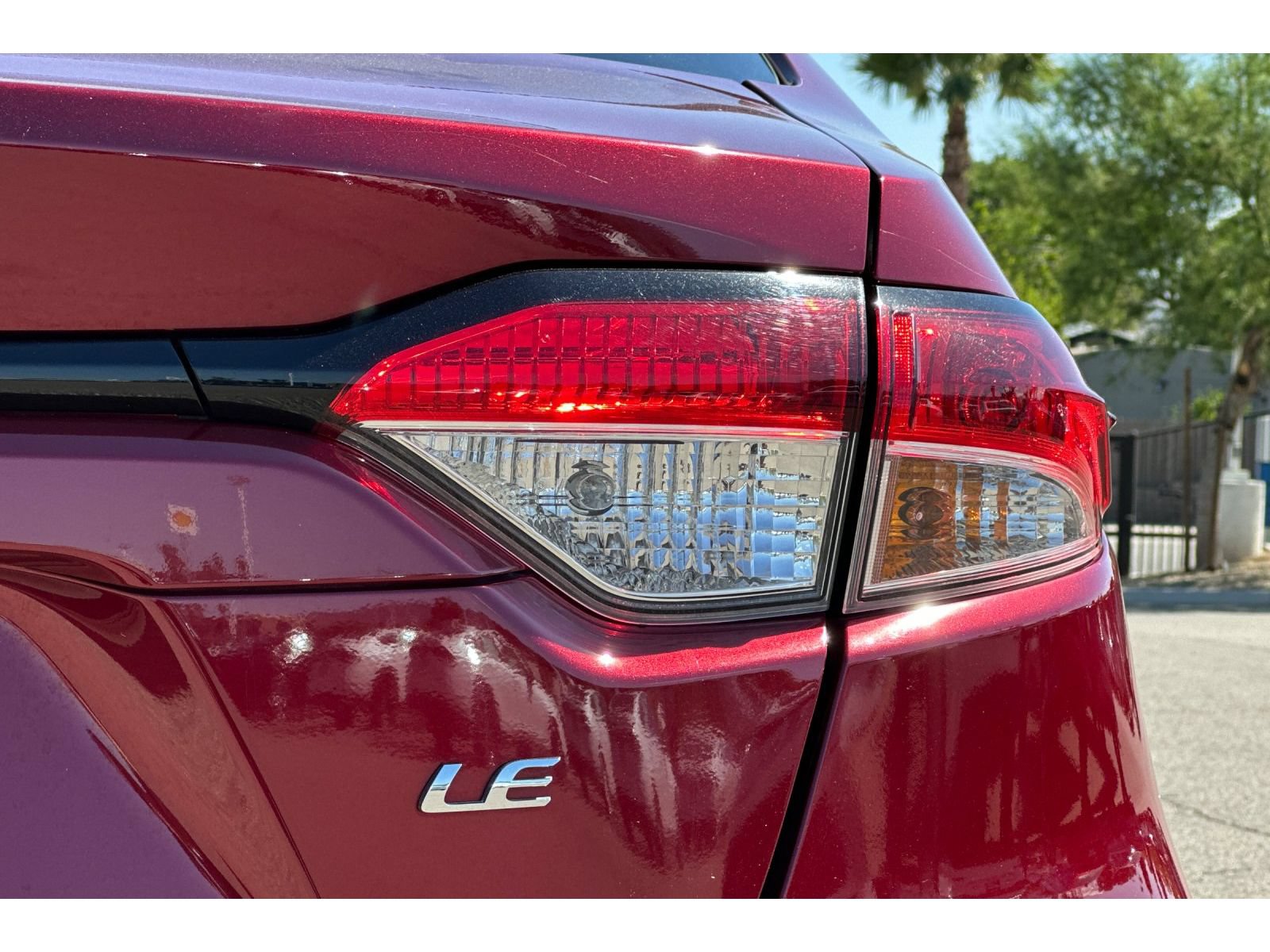 Used 2022 Toyota Corolla LE FWD image 47