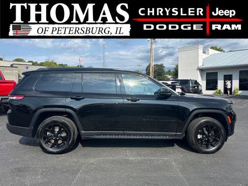 Used 2025 Jeep Grand Cherokee L Altitude AWD/4WD image 8