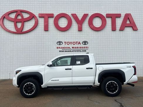 New 2026 Toyota Tacoma TRD Off-Road image 5