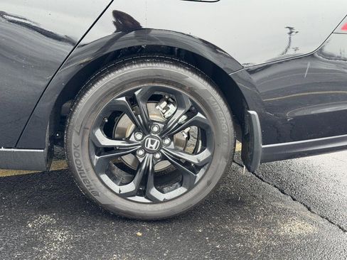 Certified 2025 Honda Accord SE image 7