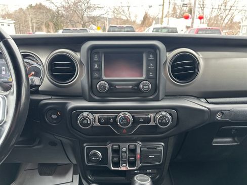 Used 2020 Jeep Gladiator Sport w/ Quick Order Package 24S AWD/4WD image 14