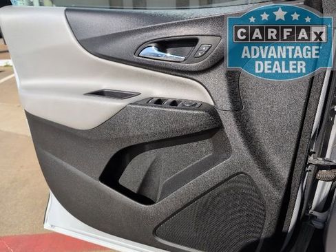 Used 2022 Chevrolet Equinox LS w/ LS Convenience Package image 15