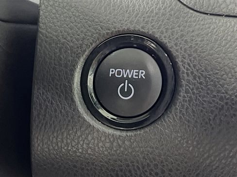 Used 2025 Toyota Camry SE FWD image 23