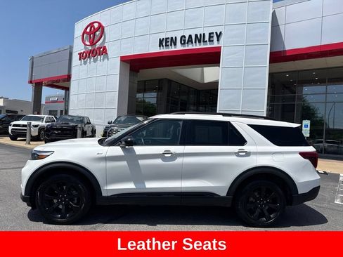 Used 2023 Ford Explorer ST-Line w/ Class IV Trailer Tow Package AWD/4WD image 3