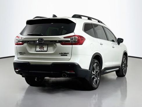 Used 2025 Subaru Ascent Touring AWD/4WD image 10