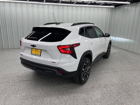 Used 2024 Chevrolet Trax RS w/ Driver Confidence Package image 6