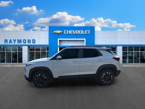 Used 2023 Chevrolet TrailBlazer LT FWD image 6