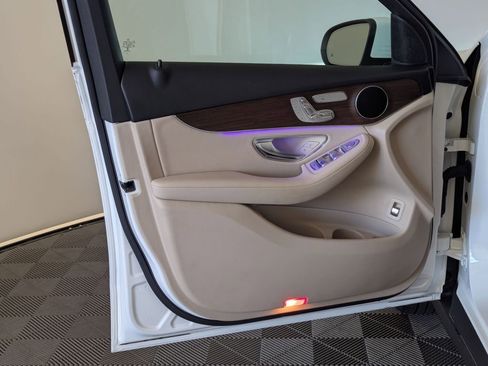 Used 2020 Mercedes-Benz GLC 300 image 52