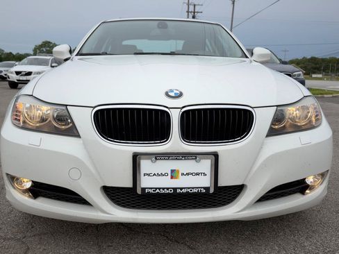 Used 2009 BMW 328i xDrive Sedan AWD/4WD image 16