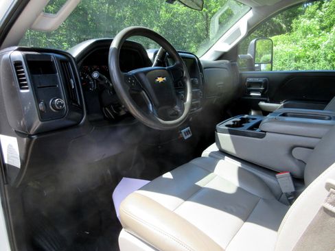 Used 2016 Chevrolet Silverado 3500 W/T image 29