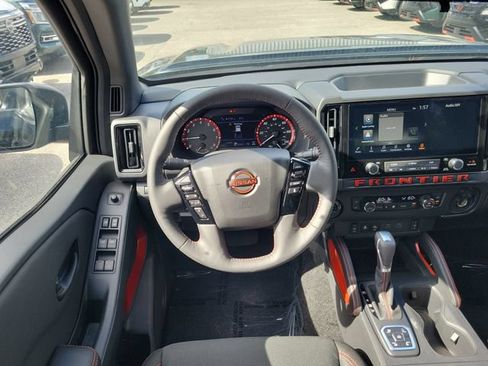 New 2026 Nissan Frontier PRO-4X w/ Pro-4x Convenience Package AWD/4WD image 8
