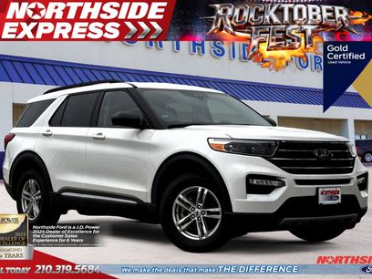 Certified 2022 Ford Explorer XLT w/ Equipment Group 202A