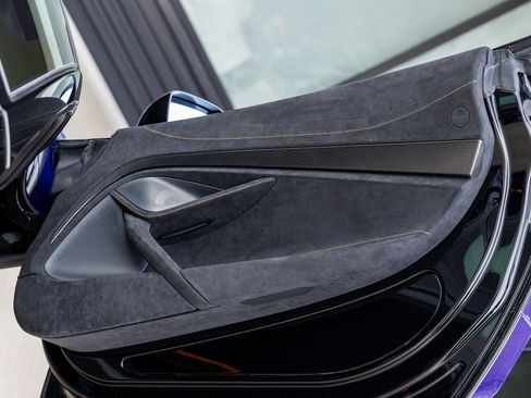 Used 2022 McLaren 765LT image 37