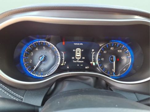 New 2026 Chrysler Pacifica Select image 15