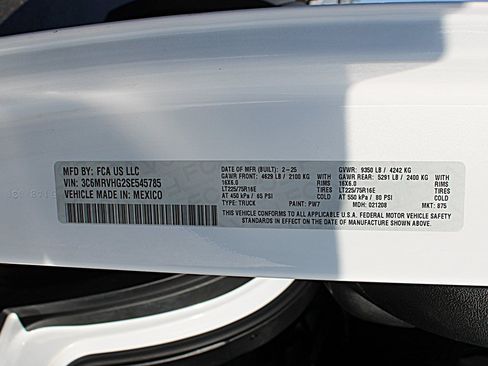 Used 2025 RAM ProMaster 3500 w/ Convenience Group FWD image 39