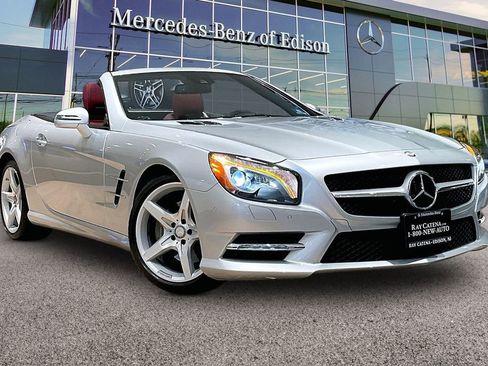 Used 2016 Mercedes-Benz SL 550 image 1