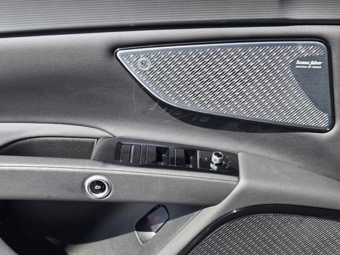 Used 2024 Maserati Grecale GT AWD/4WD image 19