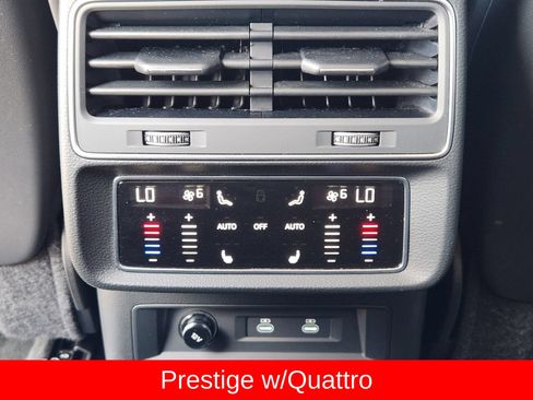 Used 2023 Audi Q8 Prestige w/ Prestige Package AWD/4WD image 39