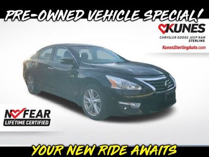 Used 2015 Nissan Altima 2.5 SL w/ Moonroof Package