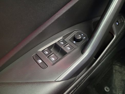 Used 2019 Volkswagen Jetta SEL image 27