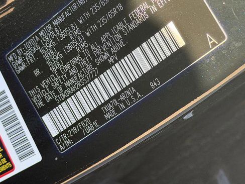 Certified 2024 Toyota Highlander LE image 10