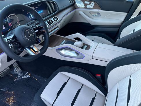 New 2026 Mercedes-Benz GLS 63 AMG 4MATIC image 8