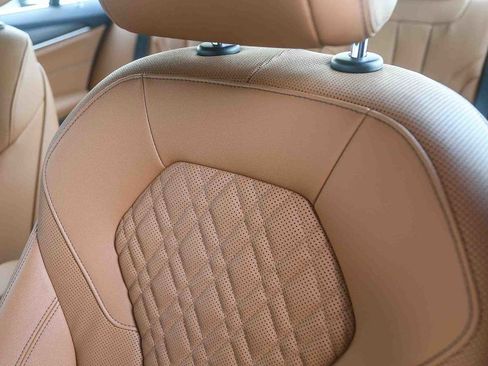 Certified 2023 BMW 530e 530e w/ Convenience Package image 22