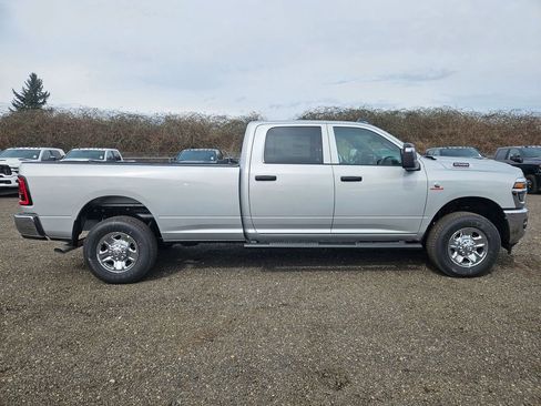New 2026 RAM 2500 Tradesman AWD/4WD image 8