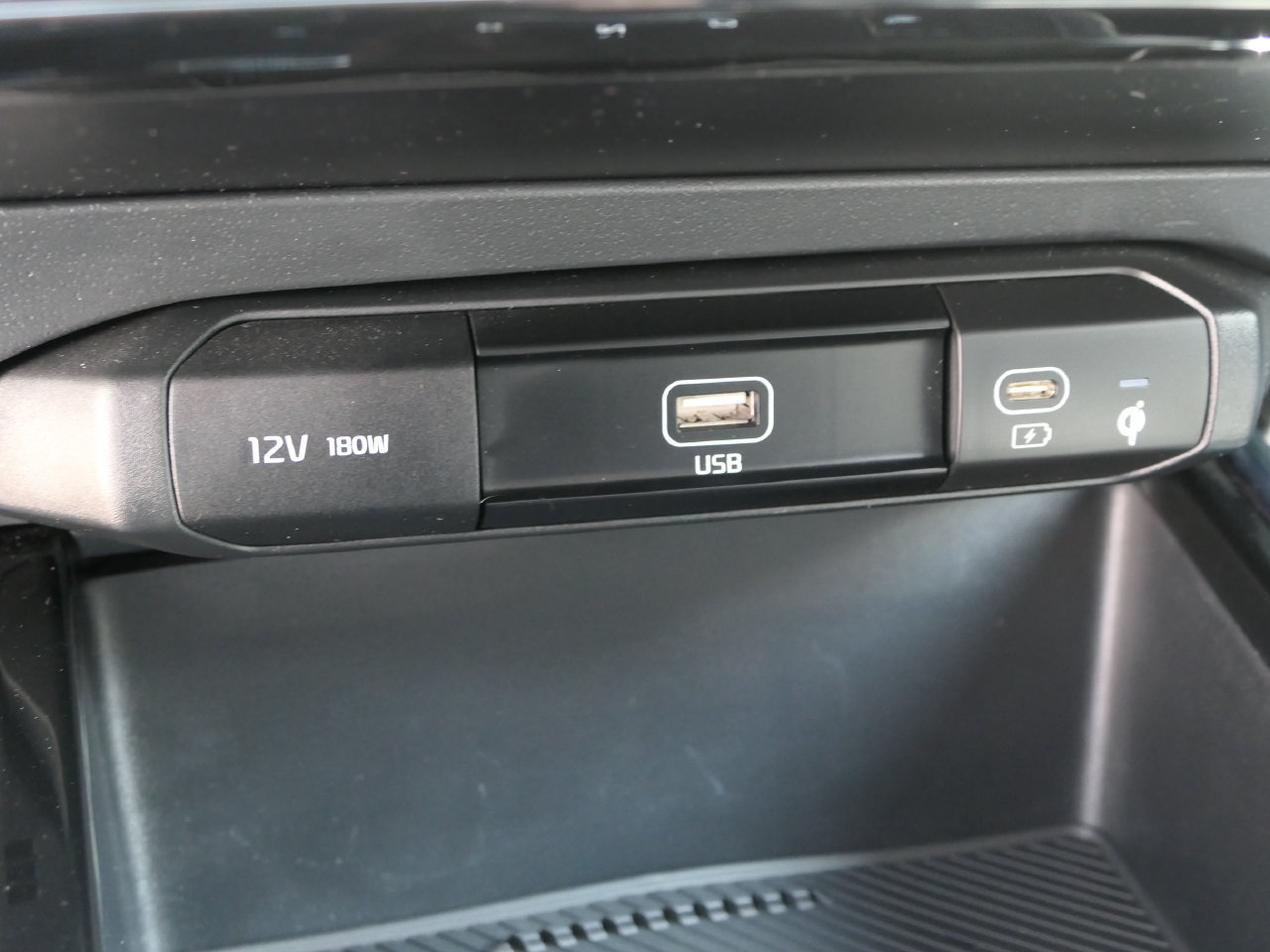 Used 2025 Kia Niro EX FWD image 20