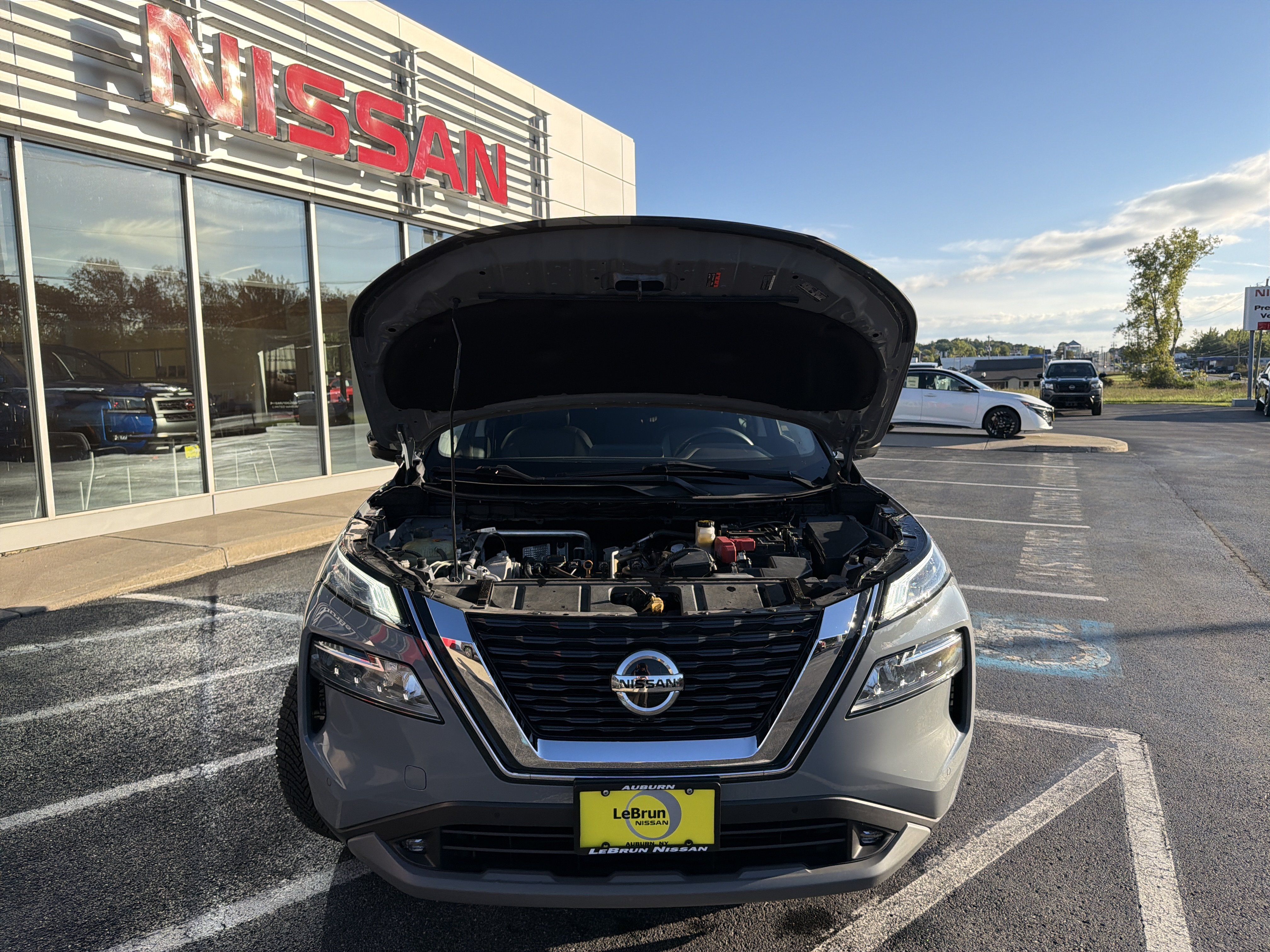 Used 2021 Nissan Rogue SL w/ Premium Package AWD/4WD image 18