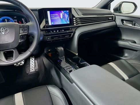 Certified 2025 Toyota Camry SE image 24