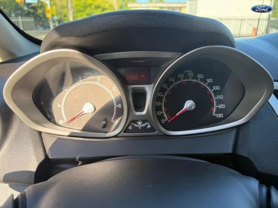Used 2012 Ford Fiesta SE FWD image 26