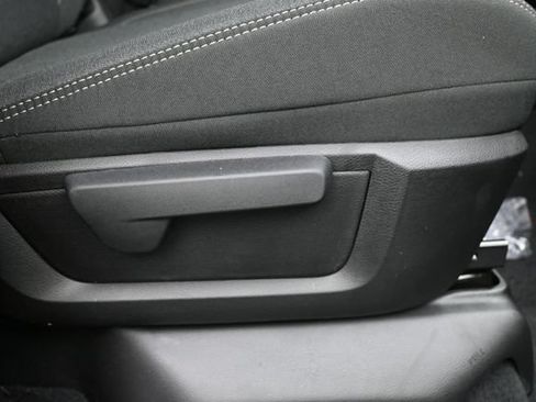 New 2026 RAM 2500 Big Horn AWD/4WD image 14