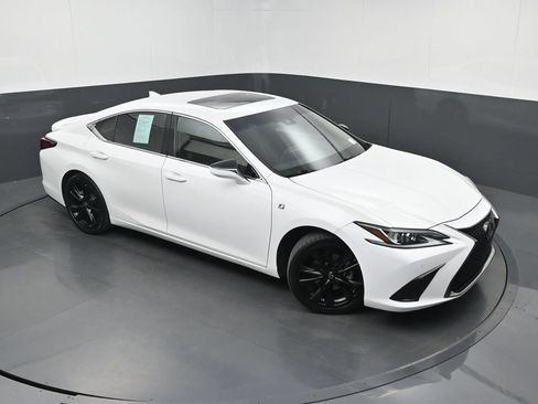 Used 2023 Lexus ES 350 F Sport w/ Accessory Package (Z2) FWD image 34
