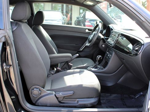 Used 2013 Volkswagen Beetle 2.5 image 13