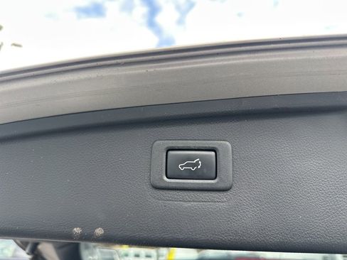 Used 2019 Subaru Outback 2.5i Limited image 14