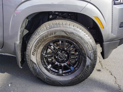 Used 2023 Nissan Frontier S w/ Technology Package image 9