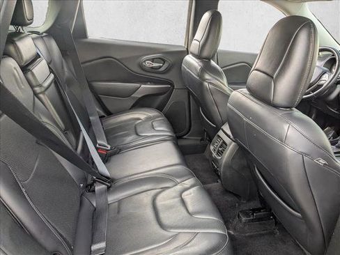 Used 2019 Jeep Cherokee Limited image 20