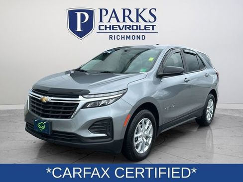 Used 2024 Chevrolet Equinox LS w/ LS Convenience Package image 3