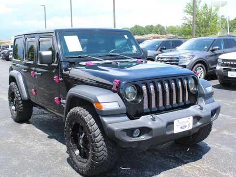 Used 2018 Jeep Wrangler Unlimited Sport S AWD/4WD image 8